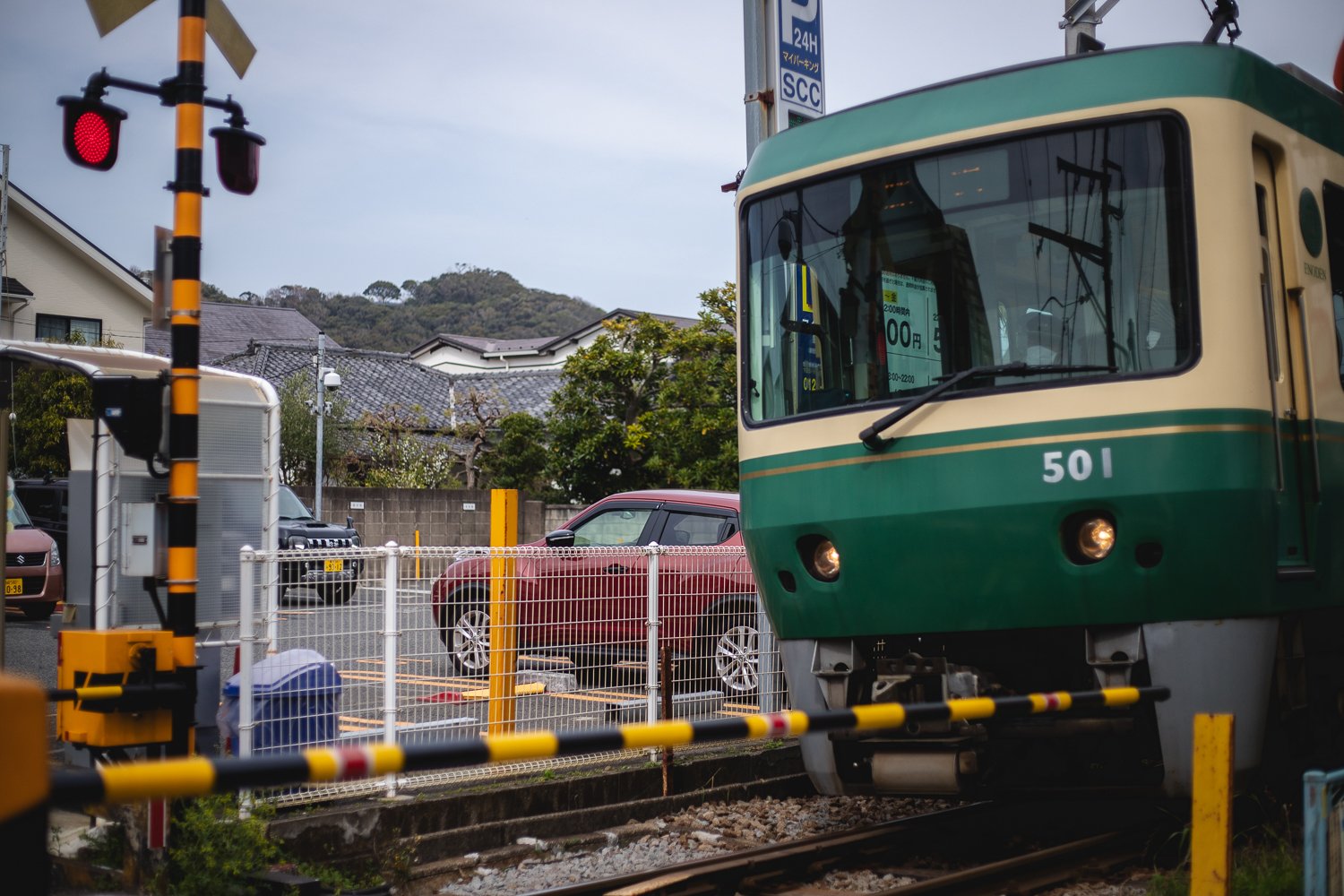 Un train qui passe à Kamakura