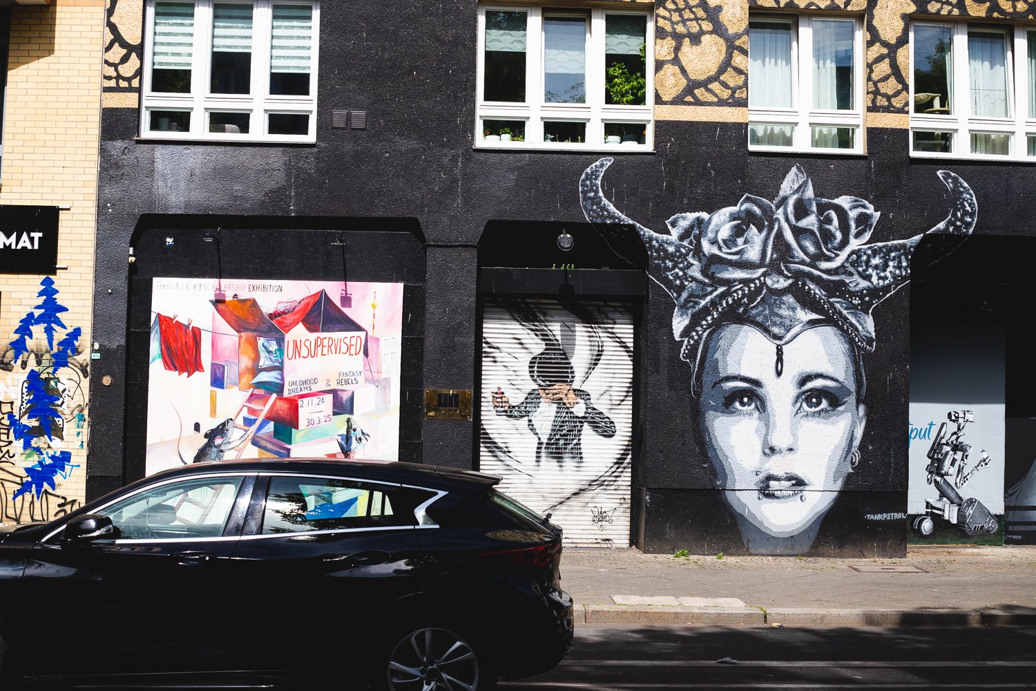 Street art près d'Urban Nation à Berlin